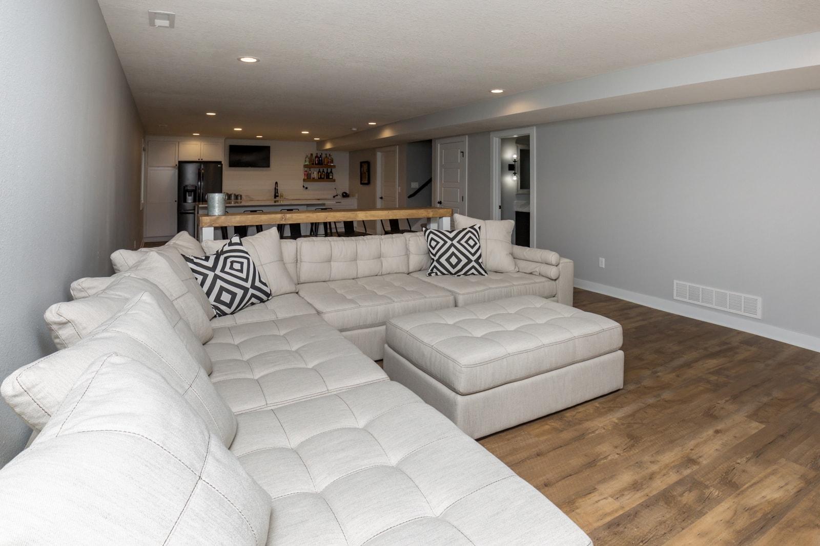 basement with couch