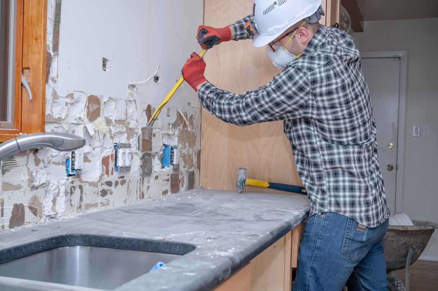kitchen remodel permits contractor removing backsplash before retiling