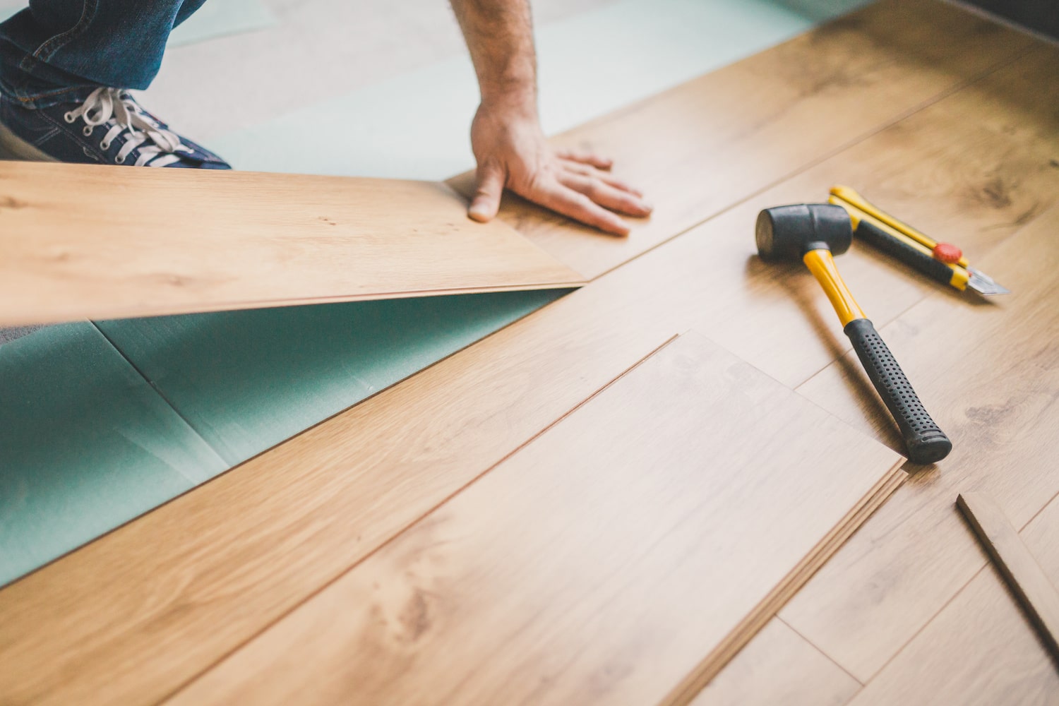 Des Moines Handyman floorboards